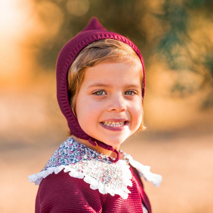 Gorrito duende unisex burdeos MIJI Baby