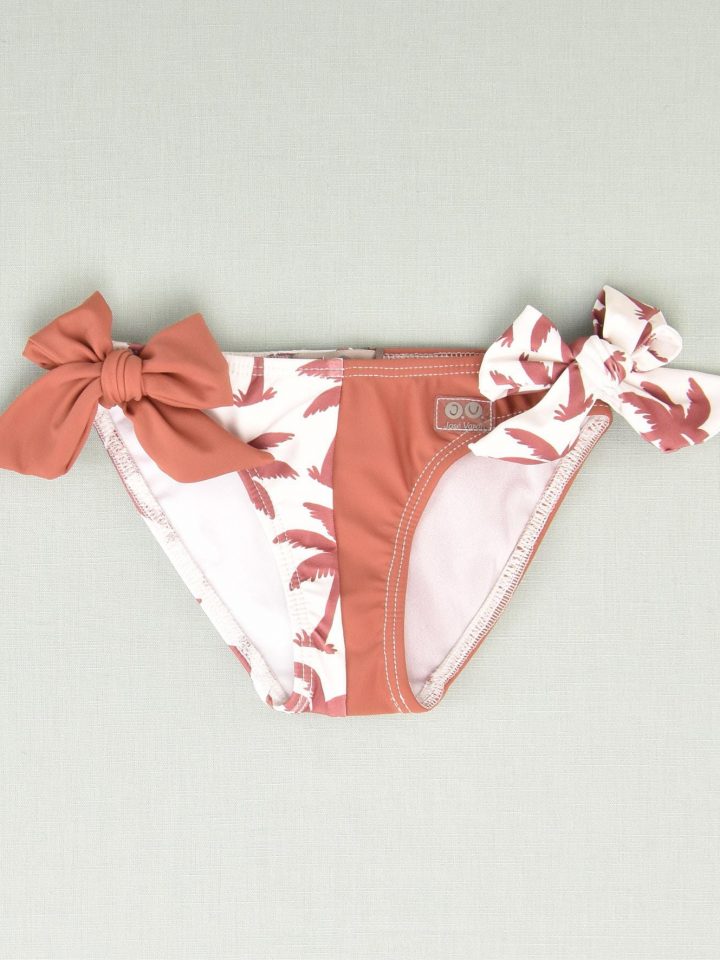 Culetin de baño palmeras José Varón