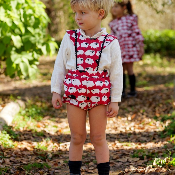 Conjunto camisa y peto ovejitas niño José Varón