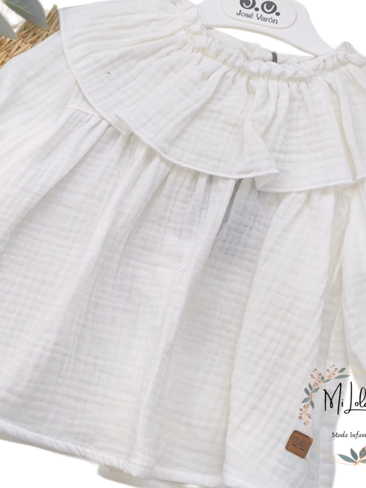 Camisa blanca cuello volante José Varón