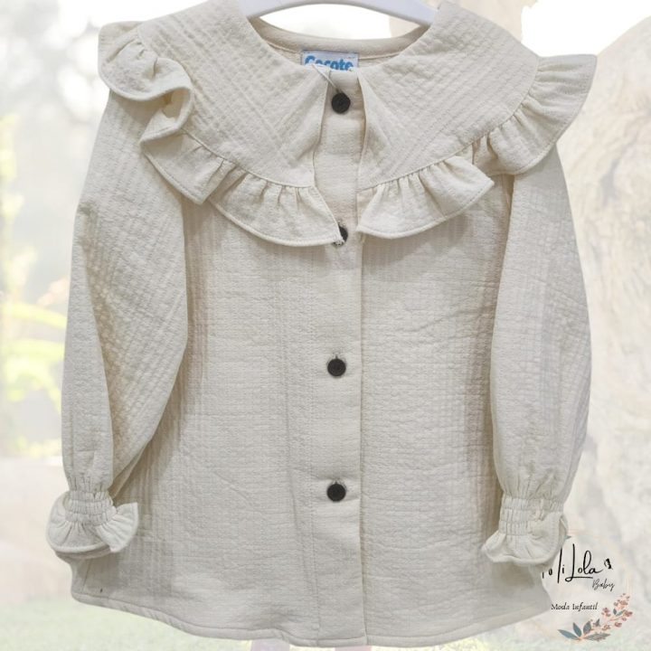 Camisa crema niña cuello volante cocote