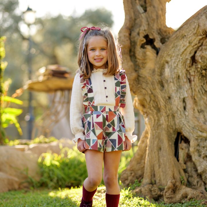 Peto pantalón niña geométrico cocote