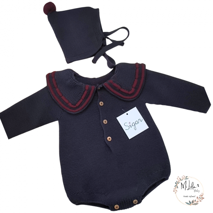 Conjunto Pelele carbón con capota pompón Sigar