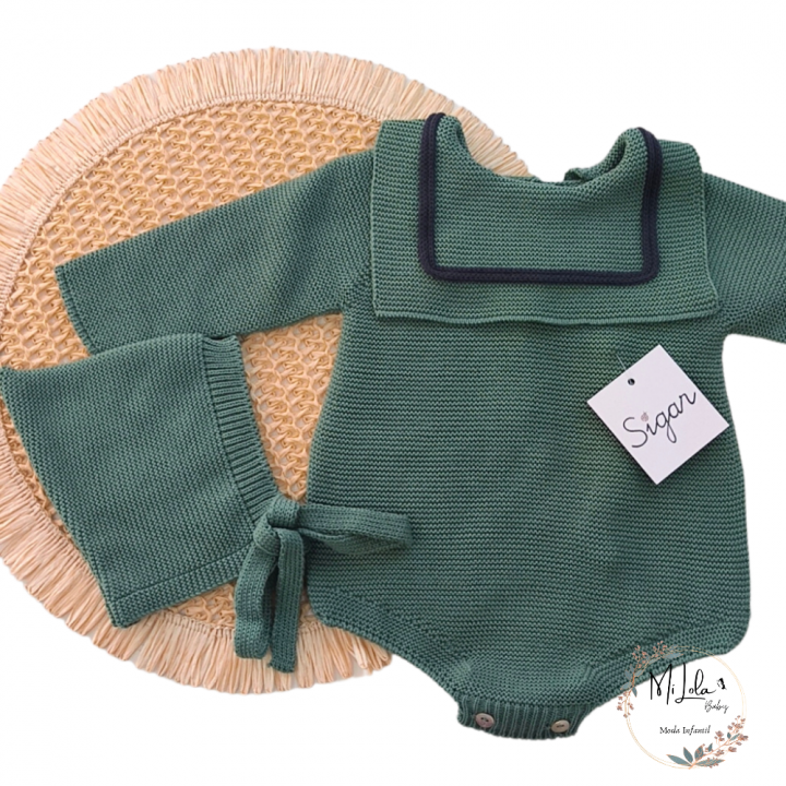 Pelele unisex babero verde prado con gorrito duende Sigar