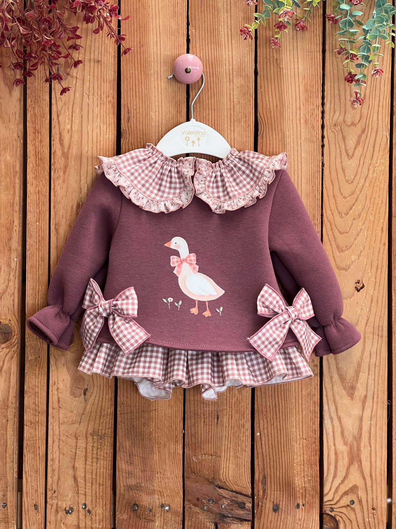 Conjunto cisne granate Valentina