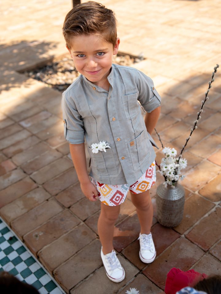 Camisas, Sudaderas y Camisetas