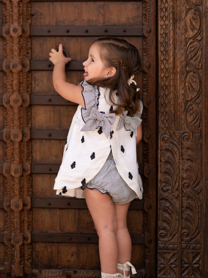 Jesusito blanco y negro étnico cocote